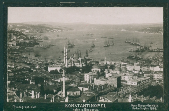 Photo Constantinople Istanbul Türkiye, harbor and Bosporus