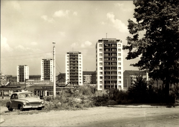 Postcard Plauen im Vogtland, skyscrapers at the upper station, GAZ M 21 Volga