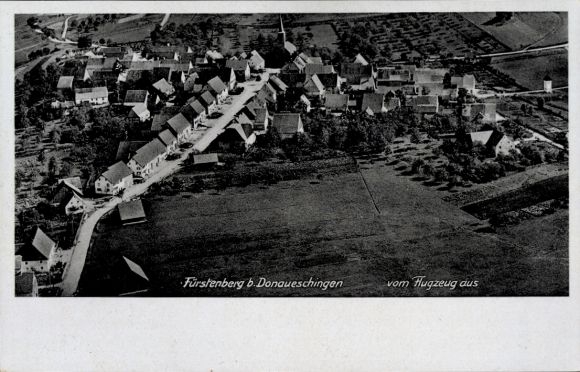 Ak Fürstenberg bei Donaueschingen Hüfingen im Schwarzwald, Luftaufnahme, Häuser, Dorfansicht, Lan