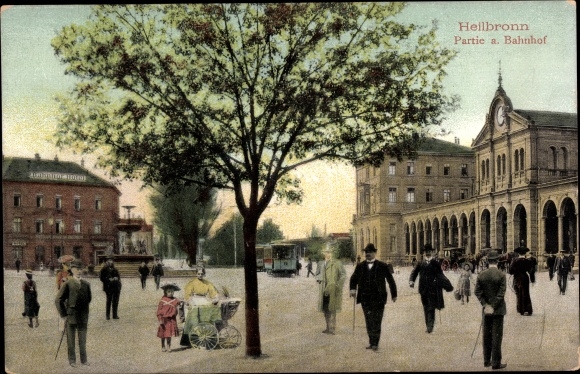 Ak Heilbronn am Neckar, Partie am Bahnhof, Straßenbahn