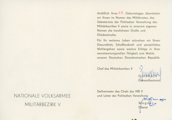 Klapp Postcard Neubrandenburg, National People's Army, Chief of Military District V, Autograph