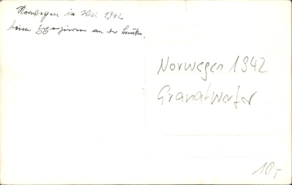 Photo Postcard group photo Wehrmacht, grenade launcher in Norway