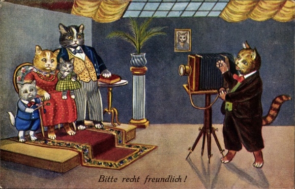 Artist PC Humanized cats, photographer makes family portrait, please kindly