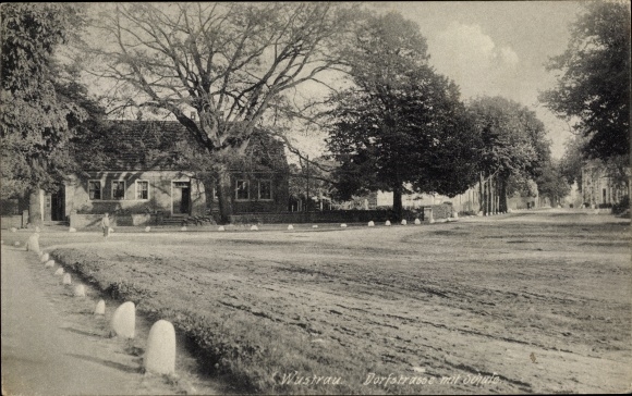 Postcard Wustrau Altfriesack Fehrbellin in Brandenburg, village street with school