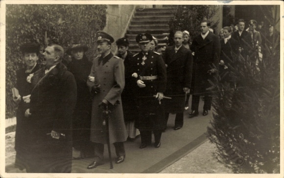 Foto Ak Hochzeit Prinzessin Maria Antonia von Hohenzollern und Graf Heinrich Waldburg, 1942