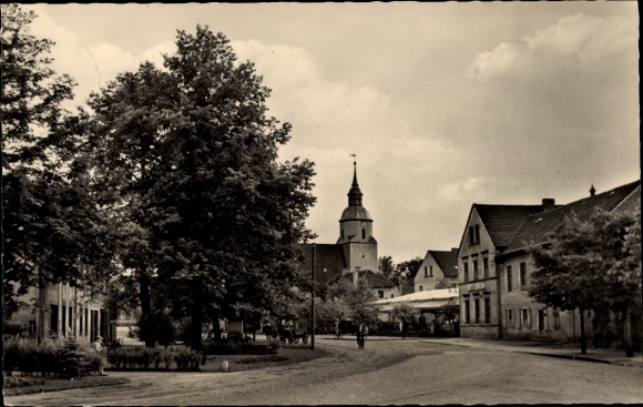 Postcard Klettwitz Schipkau in Lower Lusatia, village square, church