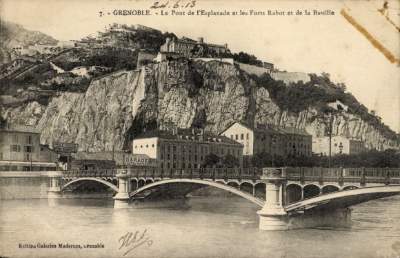 Ak Grenoble Isère,  Pont de l'Esplanade, Forts Rabot, Bastille, Brücke, Fluss