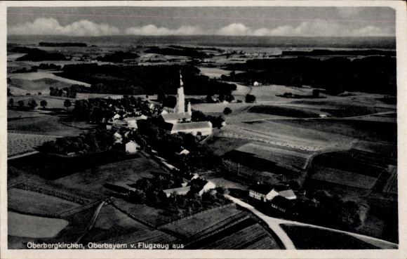 Ak Oberbergkirchen Oberbayern, Fliegeraufnahme