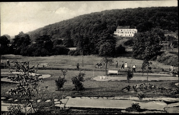 Postcard Iserlohn in the Märkisches Kreis, miniature golf course and Waldhotel Horn