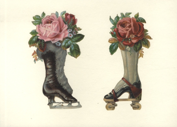 2 wafers ice skate and roller skate decorated with roses, size approx. 16 x 9 cm each