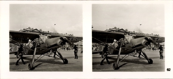 Stereo image photo "The Battle in the West" No. 62, Fieseler storks on the Place de la Concorde