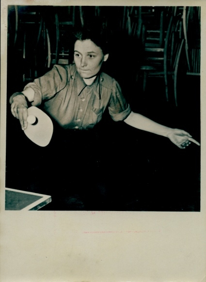 Photo table tennis state championships Berlin 1951, Ursula Wegner