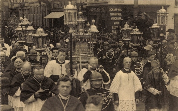 Postcard Bruges Bruges Flanders West Flanders, Procession du St. Sang