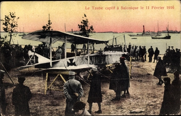 Ak Thessaloniki Saloniki Griechenland, Taube captif, Dt. Miliärflugzeug I. WK, Kriegsbeute