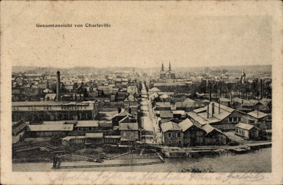 Ak Charleville Marne, Gesamtansicht von  Stadtansicht, Gebäude, Straßen