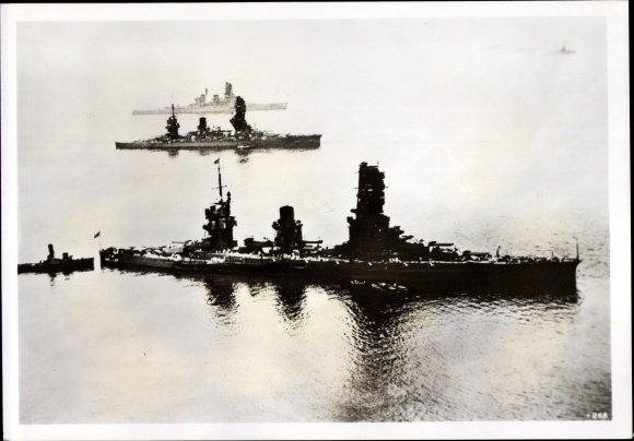 Foto H. Hoffmann, Schlachtschiffe der japanischen Marine, Santa Cruz Inseln, Oktober 1942