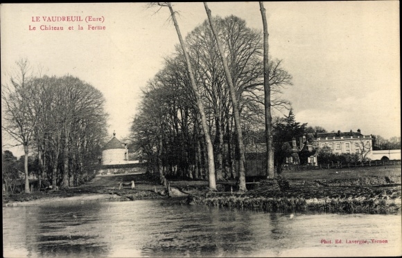 Postcard Le Vaudreuil Eure, Eure River, Farm and Chateau