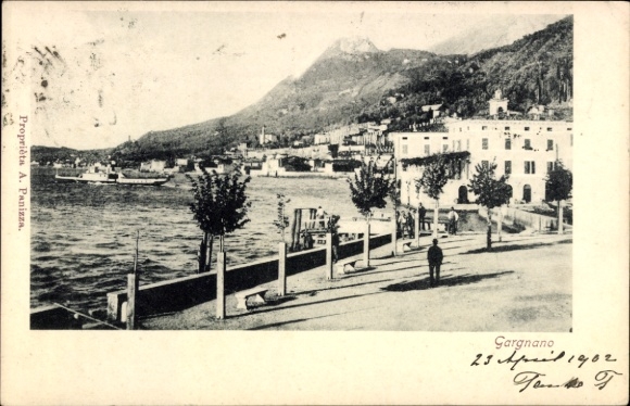 Ak Gargnano Lago di Garda Lombardia, Panorama vom Ort