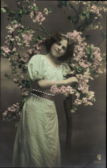 10 alte Ak "Ich schnitt' es gern in jene Rinde ein", Frauenportraits