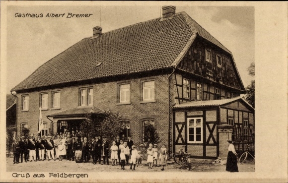 Ak Feldbergen Söhlde in Nedersaksen, Gasthaus Albert Bremer, lang zicht, groepsfoto
