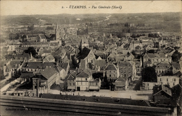 Ak Étampes Essonne, Luftaufnahme von  allgemeine Ansicht, um 1915