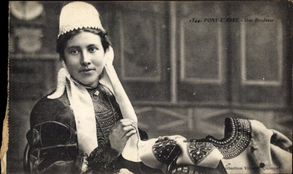 PC Pont l'Abbé Finistère, woman embroidering, Breton costume