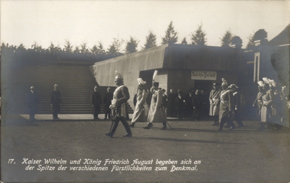 Ak Leipzig, Kaiser Wilhelm, König Friedrich August, Denkmal, Fürstlichkeiten, Völkerschlachtdenkm
