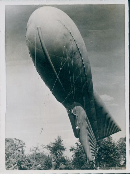 Photo Wehrmacht, airship Emil, rise