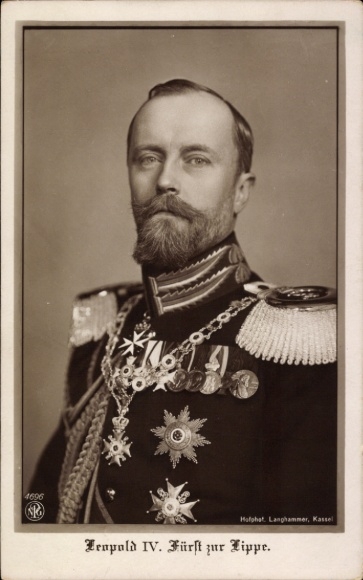PC Prince Leopold IV of Lippe, portrait in uniform, order, NPG 4696