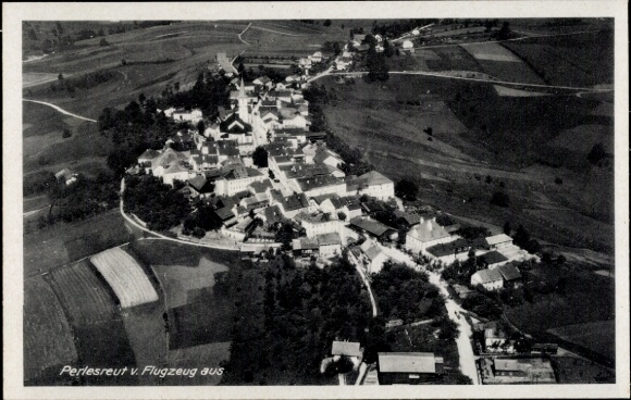 Postcard Perlesreut Lower Bavaria, aerial view of small village, rural surroundings