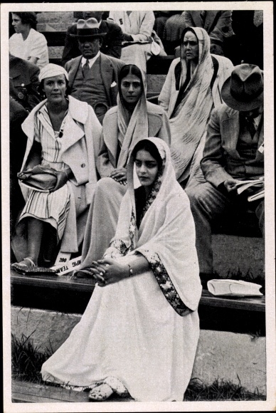 Collection picture Olympia 1936, Indian women at the polo game Germany India