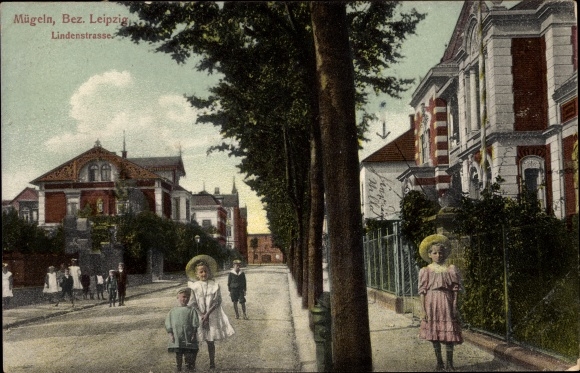 Postcard Mügeln in Sachsen, Lindenstrasse, children