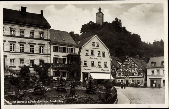 PC Bad Berneck in the Fichtelgebirge of Upper Franconia, marketplace, lodging house, boy