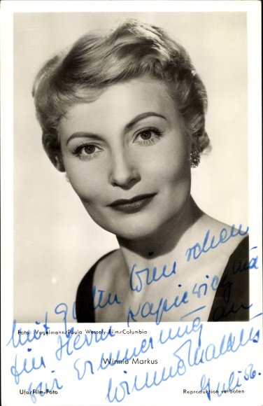 Postcard actress Winnie Markus, portrait, Ufa Film, Die Geierwally, autograph