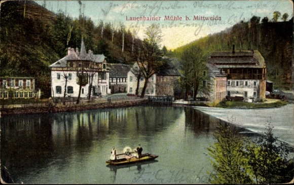 Ak Lauenhain Mittweida in Sachsen, Lauenhainer Mühle, Lauenhainer Mühle, Häuser am Wasser, Boot a