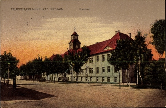 Ak Zeithain in Sachsen, Truppenübungsplatz, Seitenblick auf die Kaserne