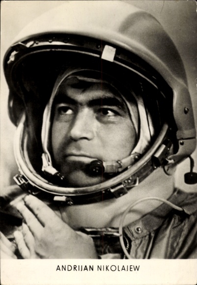 Foto Sowjetische Raumfahrt, Kosmonaut A. G. Nikolajew im Raumanzug