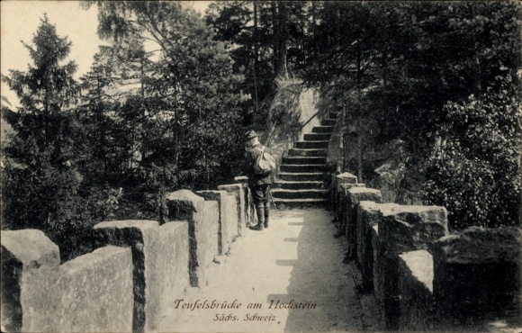 Ak Hohnstein Sächsische Schweiz, Teufelsbrücke am Hockstein