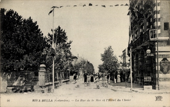 Postcard Ouistreham Riva Bella Calvados, Rue de la Mer, Hotel du Chalet