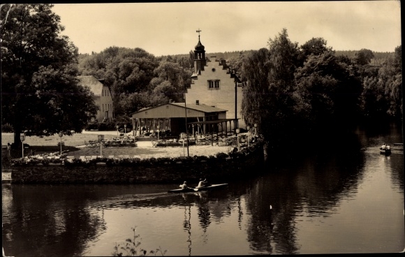Postcard Rodewisch in Vogtland Saxony, gondola pond with castle, canoe