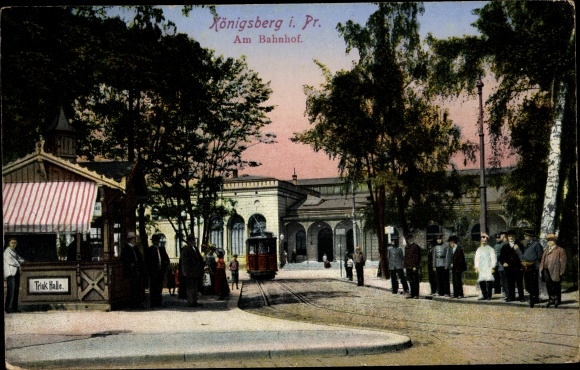 Postcard Kaliningrad Königsberg East Prussia, train station, drinking hall, tram, pedestrians
