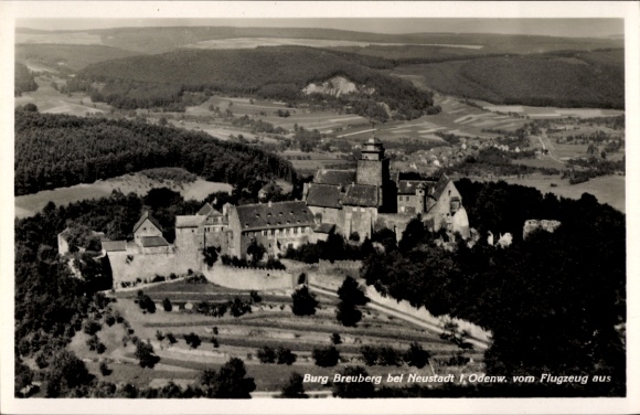 Ak Neustadt Breuberg im Odenwald, Kasteel Breuberg, luchtfoto