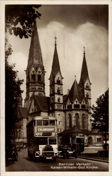 Ak Berlin Charlottenburg, Kaiser Wilhelm Gedächtniskirche, Linienbus, Chlorodont Reklame, Tram