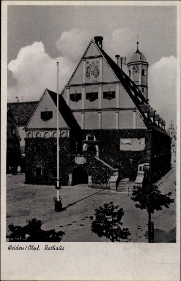 Ak Weiden in der Oberpfalz Bayern, Blick auf das Rathaus
