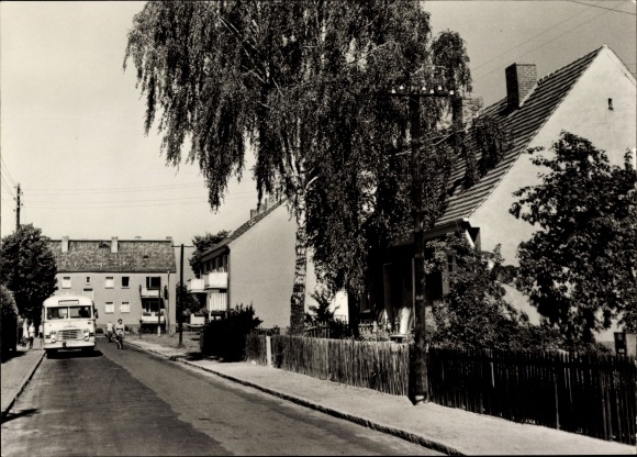 Postcard Blankenfelde Mahlow Teltow Fläming, view of Ethel and Julius Rosenbergstraße, bus