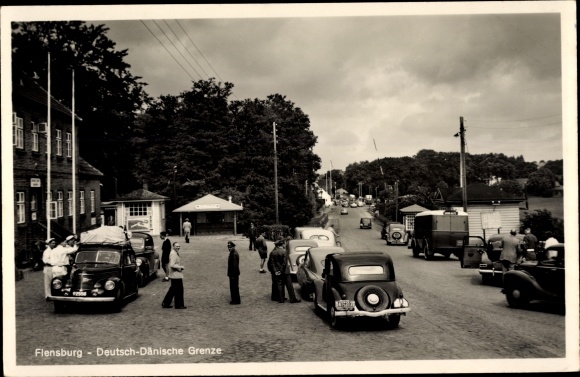 Ak Flensburg in Schleswig Holstein, Deutsch Dänische Grenze, Autos