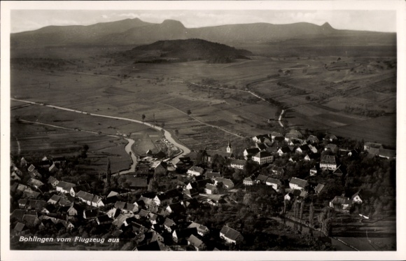 Postcard Bohlingen Singen Hohentwiel, aerial photograph of the town and its surroundings