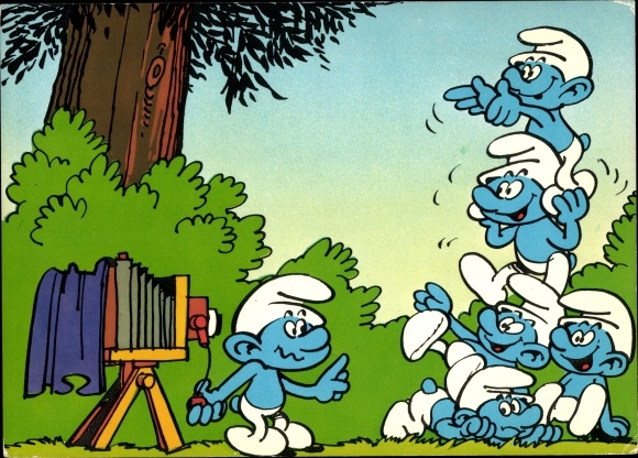 Postcard Smurfs, Smurf with camera, posing Smurfs
