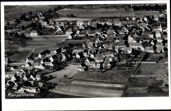 Ak Kerzenheim in der Pfalz, Kloster Rosenthal, Luftaufnahme von  viele Häuser, landwirtschaftlich