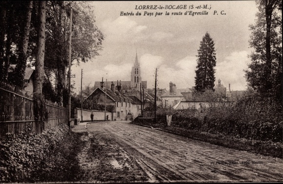 Ak Lorrez le Bocage Seine et Marne, Entree du Pays langs de route d'Egreville